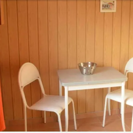 Dorfstra_e 34b Bungalow 2 Daire